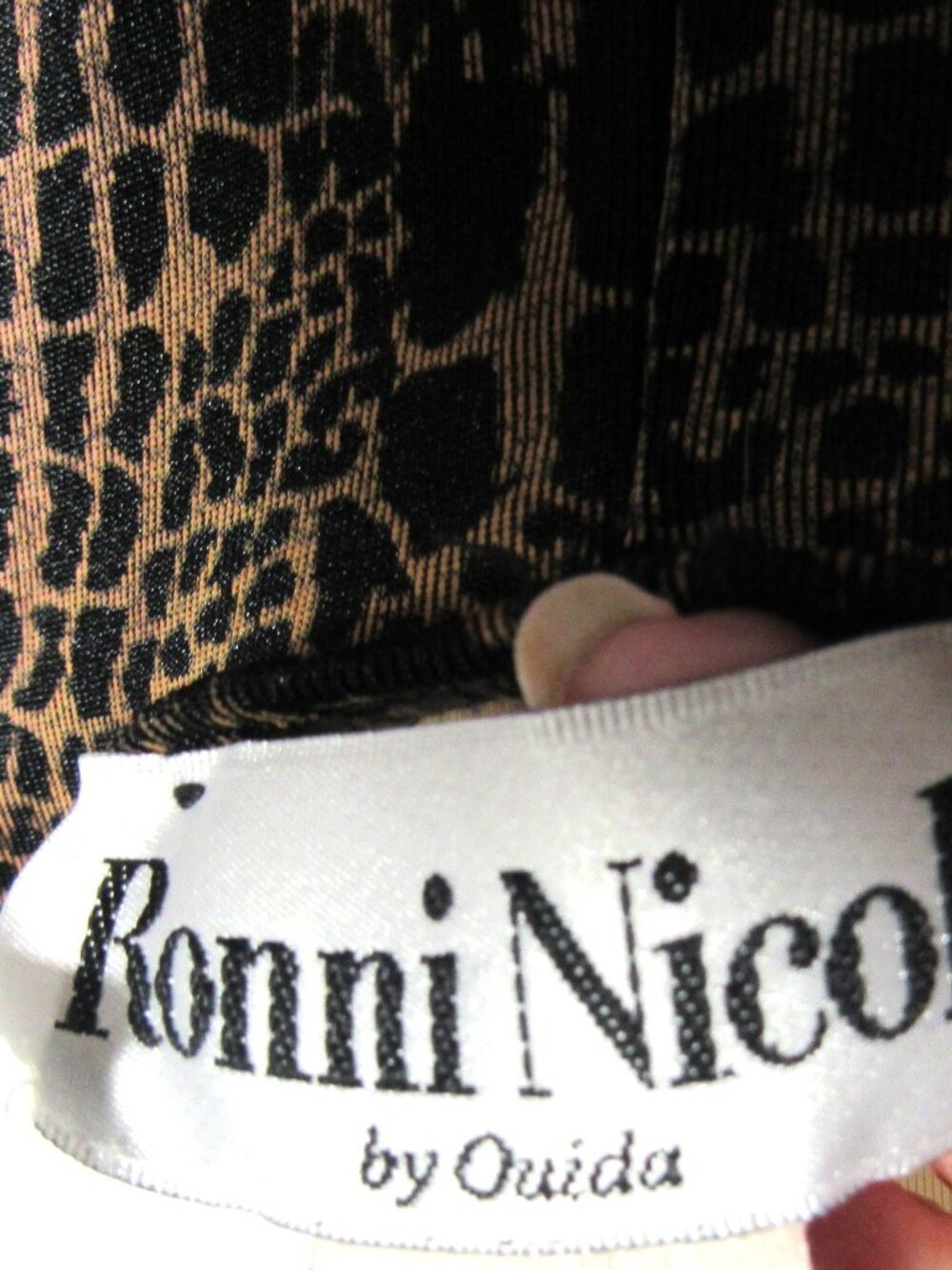 RONNI NICOLE TRAVEL KNIT MAXI PYTHON PRINT DRESS  MEDIUM - Picture 8 of 11